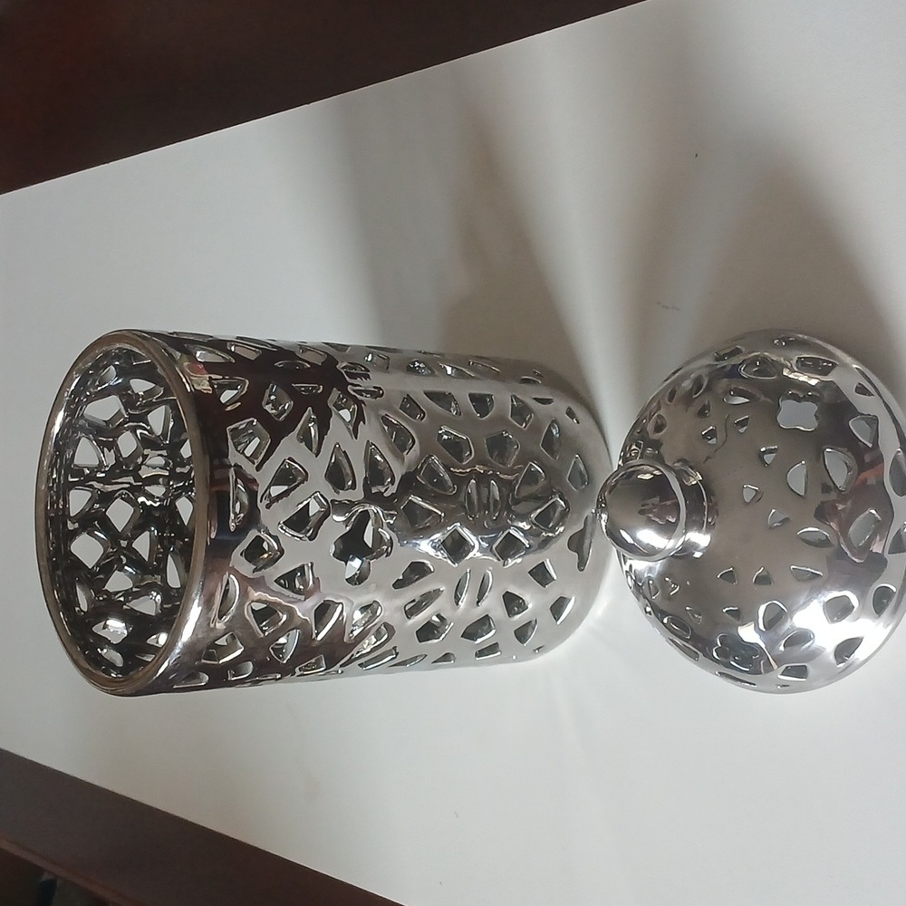 Essence Aroma Diffuser or Candle Holder - Picture 3 of 4